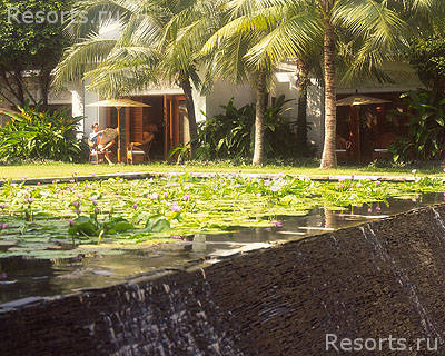 Four Seasons Hotel 2